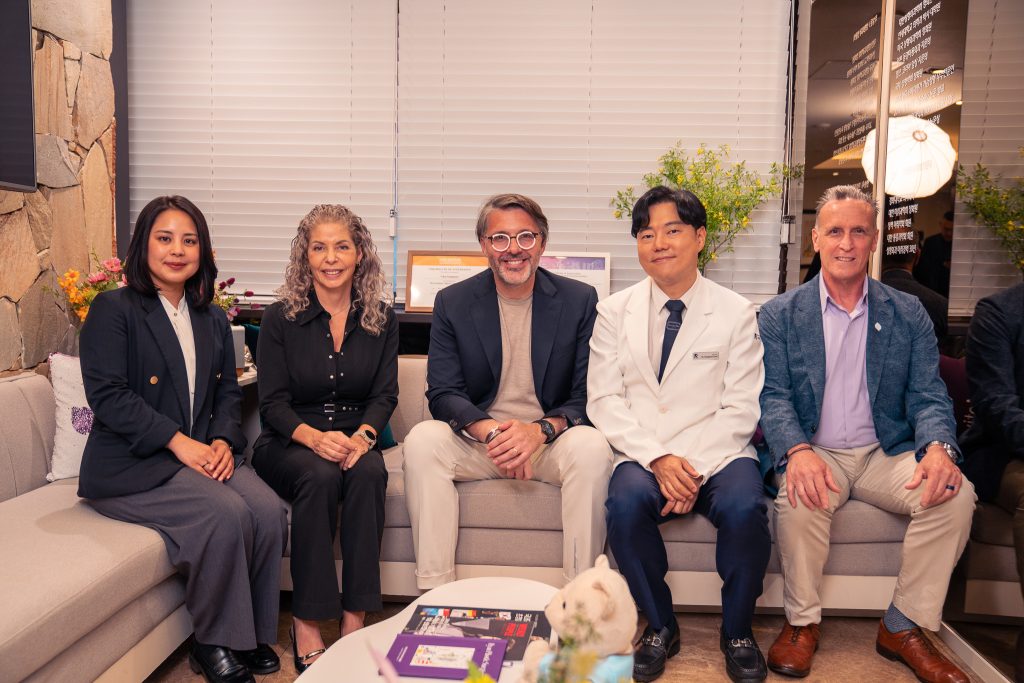 Dr. Sangmun Choi with Motiva (Establishment Labs) leadership at Ryan Plastic Surgery in Seoul