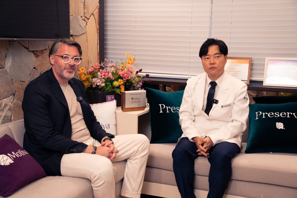 Dr. Sangmun Choi and Establishment Labs (Motiva) leadership seated with Preservé cushions at Ryan Plastic Surgery in Seoul